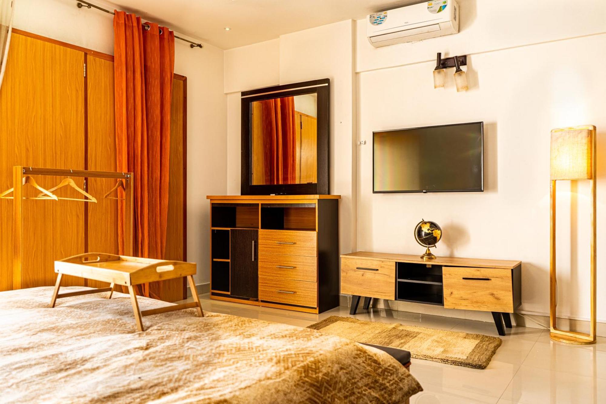 דקר Chambres Meublees Avenue Cheikh Anta Diop מראה חיצוני תמונה